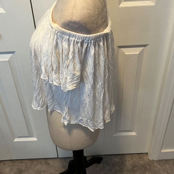 Truly Madly Deeply off the shoulder top size L - Picture 4 of 9